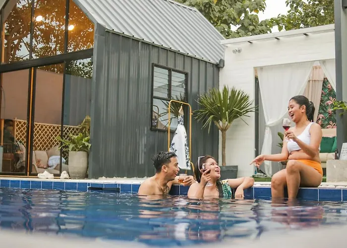 Private With Pool - Intimate Celebration * マニラ市